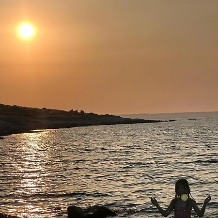 Zefiro Tra Piscina E Mare Vila *