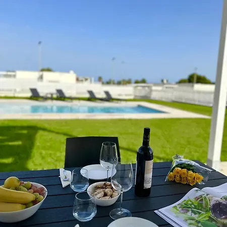 Vila Zefiro Tra Piscina E Mare