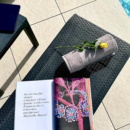Zefiro Tra Piscina E Mare Vila *